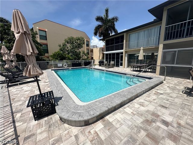 4116 SE 20th PL 102, Cape Coral, FL 33904