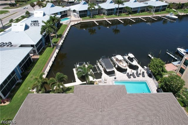 4116 SE 20th PL 102, Cape Coral, FL 33904