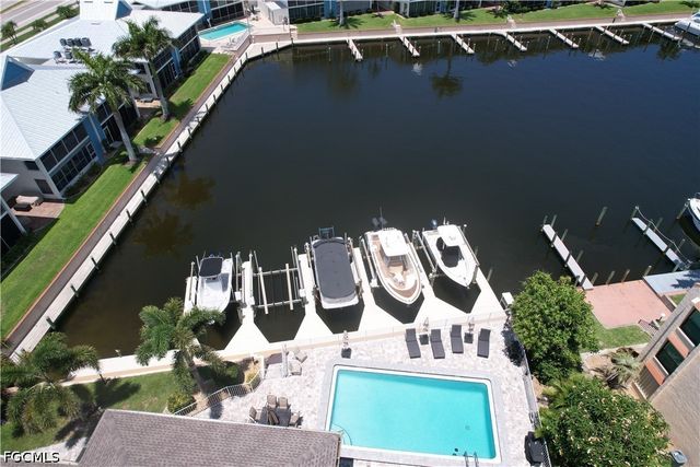 4116 SE 20th PL 102, Cape Coral, FL 33904