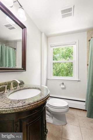 824 OLD EAGLE SCHOOL RD, Wayne, PA 19087