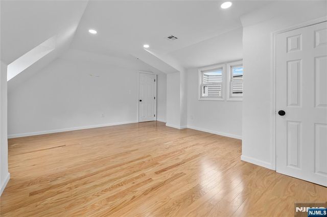 206 Linden Avenue, Verona, NJ 07044