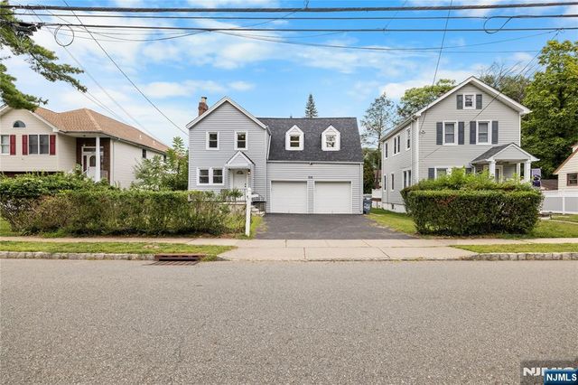 206 Linden Avenue, Verona, NJ 07044