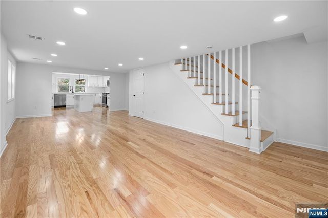 206 Linden Avenue, Verona, NJ 07044