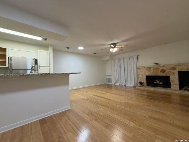 10527 Perrin Beitel Rd Apt E105, San Antonio, TX 78217