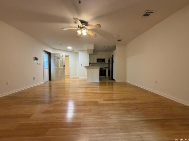 10527 Perrin Beitel Rd Apt E105, San Antonio, TX 78217