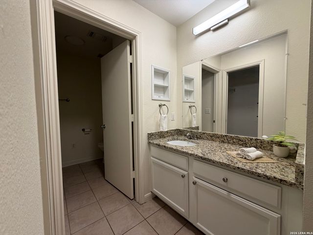 10527 Perrin Beitel Rd Apt E105, San Antonio, TX 78217