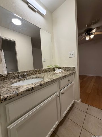10527 Perrin Beitel Rd Apt E105, San Antonio, TX 78217
