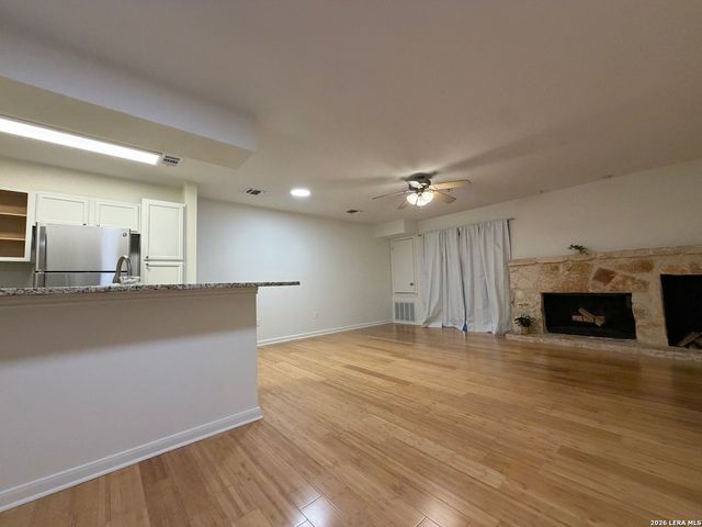 10527 Perrin Beitel Rd Apt E105, San Antonio, TX 78217