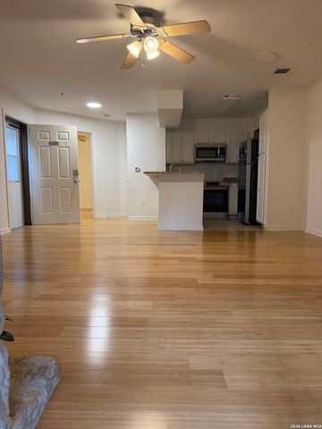 10527 Perrin Beitel Rd Apt E105, San Antonio, TX 78217