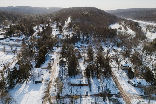 33 4th Street, Narrowsburg, NY 12764