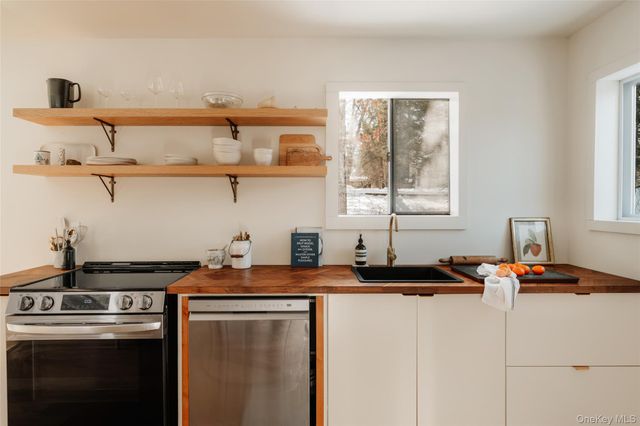 33 4th Street, Narrowsburg, NY 12764