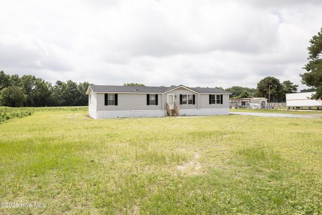 446 Browns Church, Clinton, NC 28328