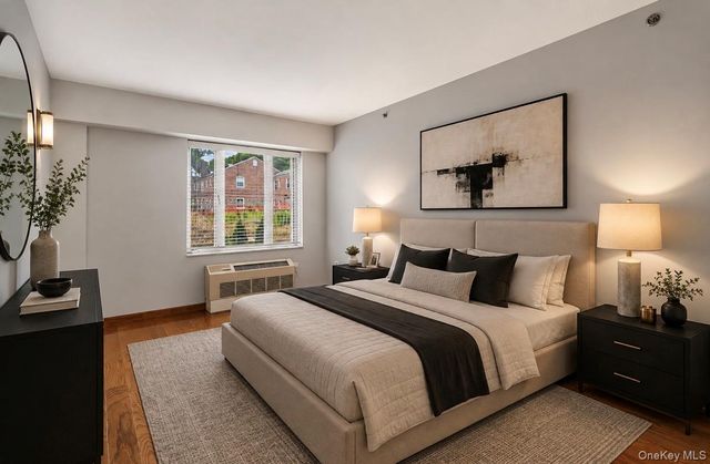 6434 Grand Central Parkway 1E, Forest Hills, NY 11375
