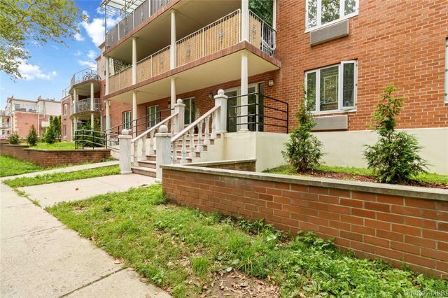 6434 Grand Central Parkway 1E, Forest Hills, NY 11375