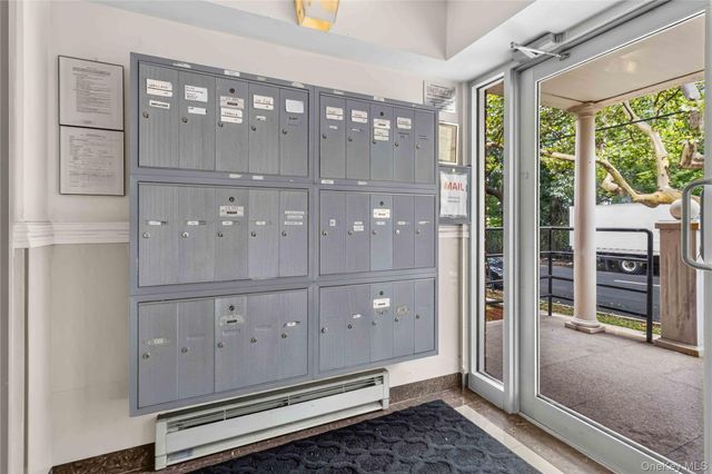 6434 Grand Central Parkway 1E, Forest Hills, NY 11375