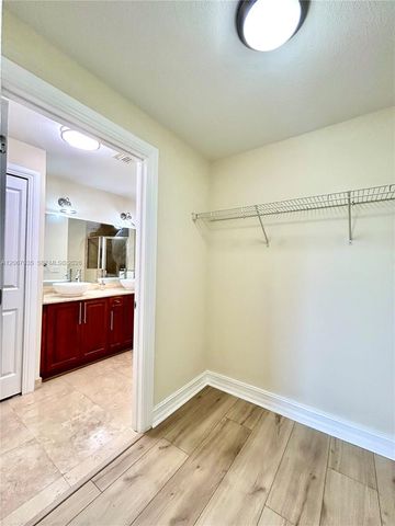 1650 Galiano Street 307, Coral Gables, FL 33134