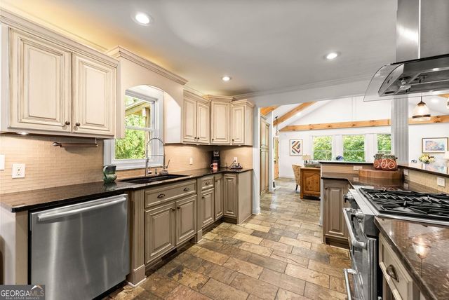 1022 Park Street, Gainesville, GA 30501