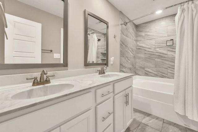 1213 Old Charlotte Trce, Clarksville, TN 37040
