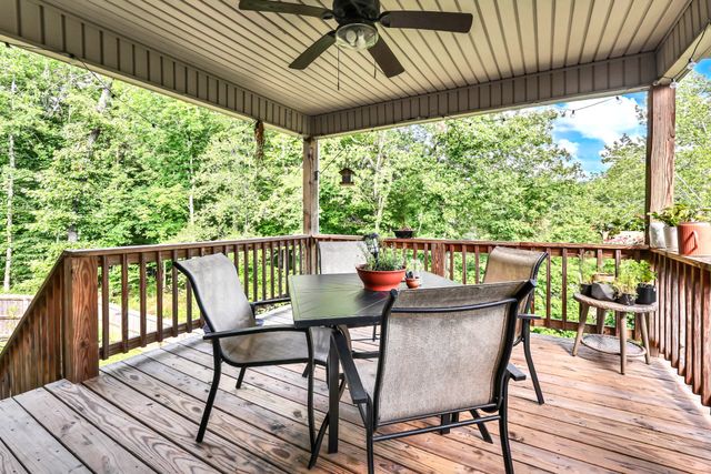 1213 Old Charlotte Trce, Clarksville, TN 37040