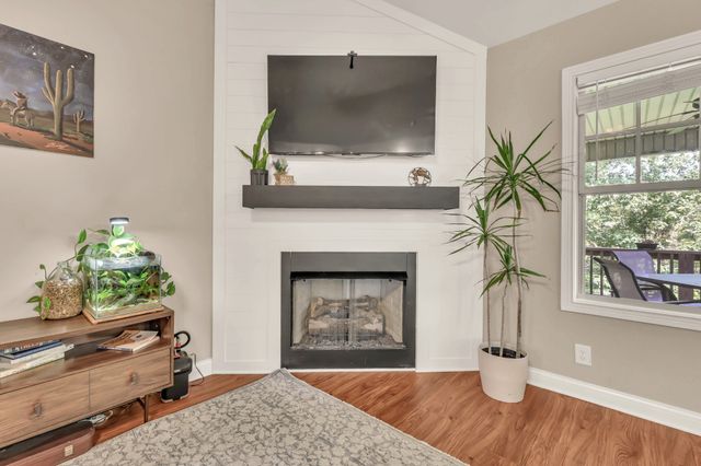 1213 Old Charlotte Trce, Clarksville, TN 37040