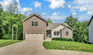 1213 Old Charlotte Trce, Clarksville, TN 37040