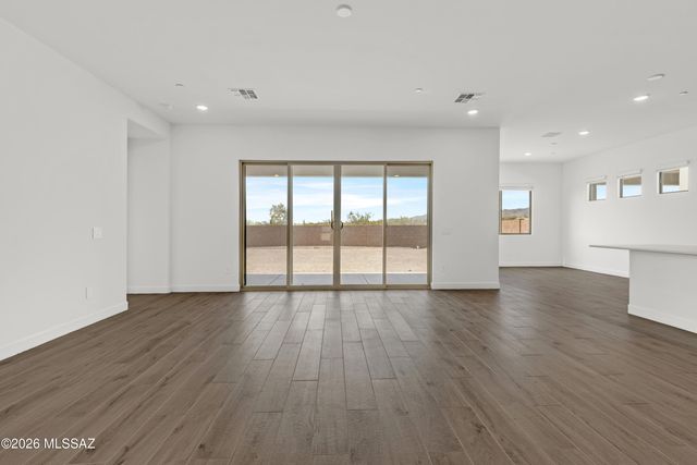 5062 W Tavira Way, Marana, AZ 85742