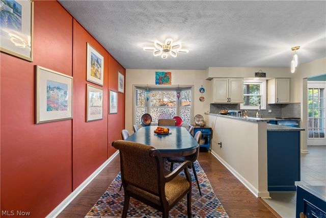 20520 Detroit Road, Rocky River, OH 44116