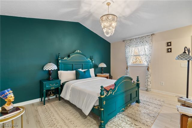 20520 Detroit Road, Rocky River, OH 44116