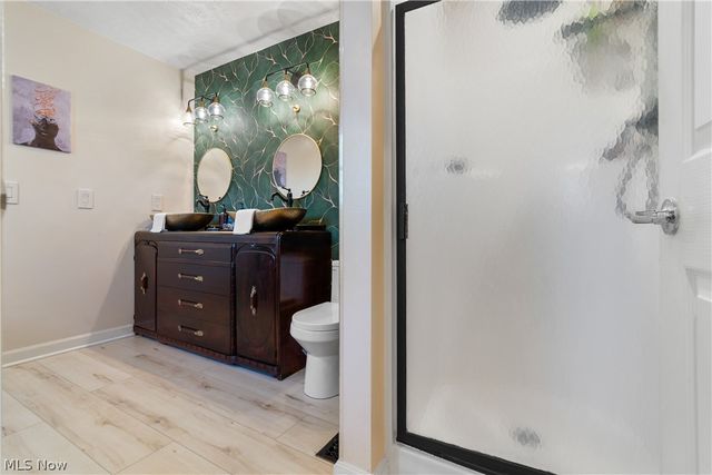 20520 Detroit Road, Rocky River, OH 44116