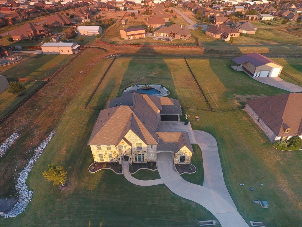 9411 Tay Lane, Justin, TX 76247 — photo 3