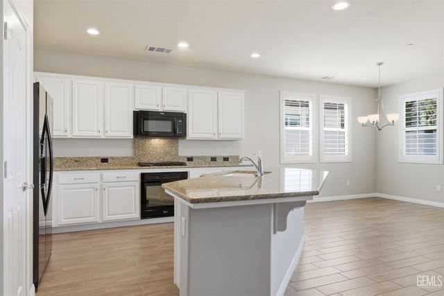 12507 French Park Lane, Bakersfield, CA 93312