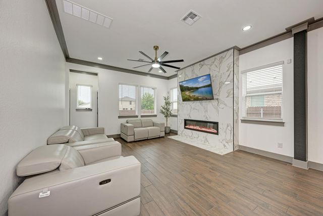 18217 Emu LN, Manor, TX 78653