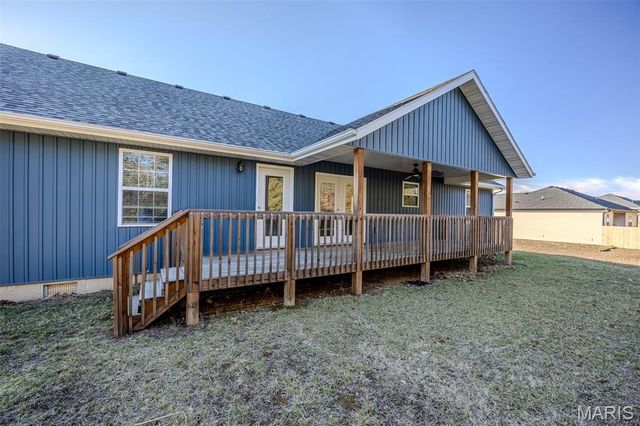 1520 Fairfield Drive, Lebanon, MO 65536