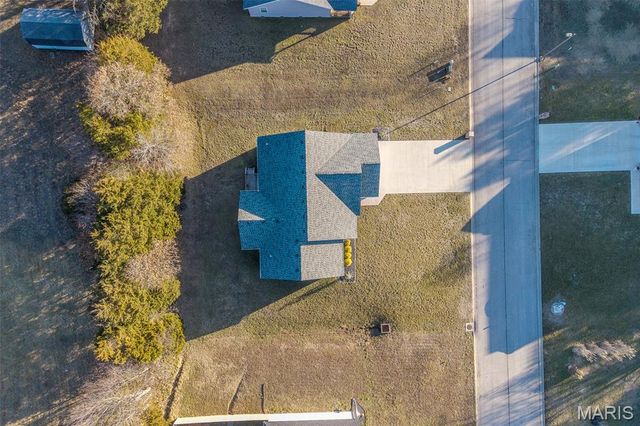 1520 Fairfield Drive, Lebanon, MO 65536