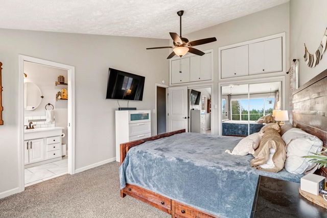 16740 E Foothills Rd, Spokane, WA 99217