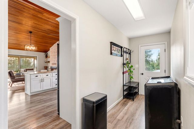 16740 E Foothills Rd, Spokane, WA 99217