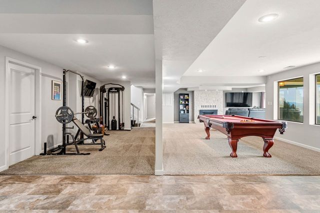 16740 E Foothills Rd, Spokane, WA 99217