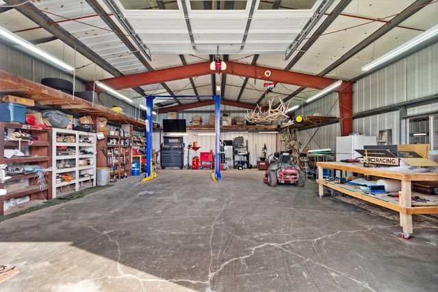 16740 E Foothills Rd, Spokane, WA 99217