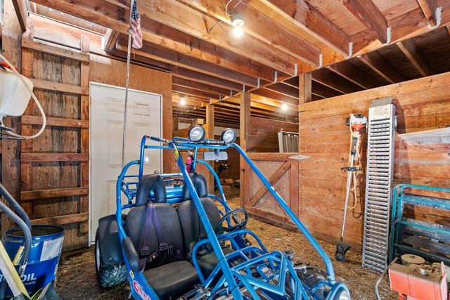 16740 E Foothills Rd, Spokane, WA 99217