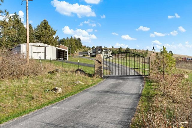 16740 E Foothills Rd, Spokane, WA 99217