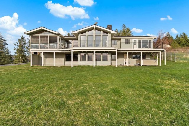 16740 E Foothills Rd, Spokane, WA 99217