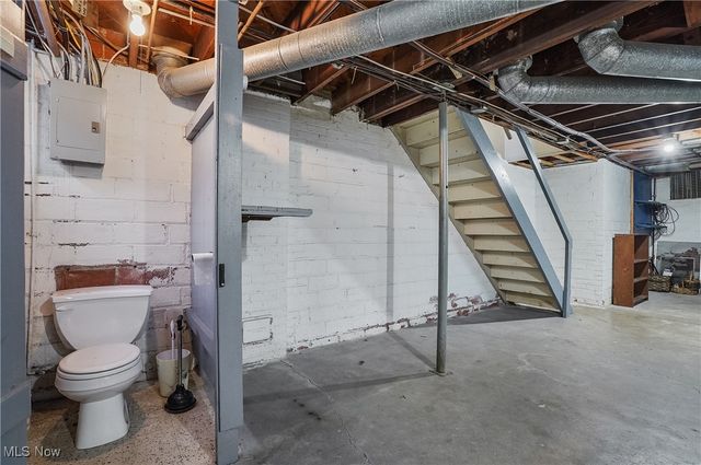 2292 S Overlook Road 1, Cleveland Heights, OH 44106