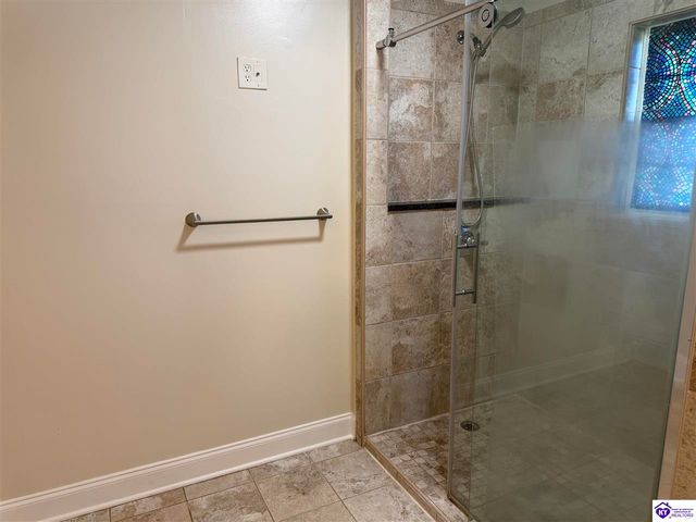 1828 Deckard School Road, Radcliff, KY 40160