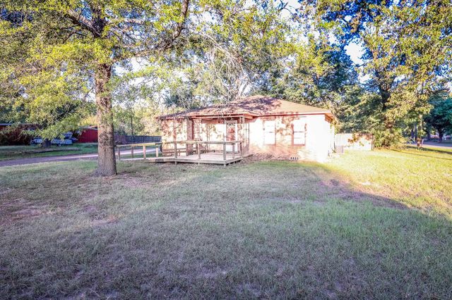311 S CHESTNUT HALL, Hallsville, TX 75650