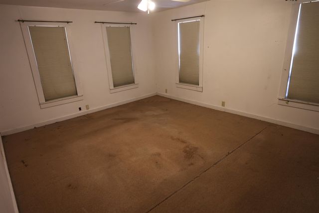 311 S CHESTNUT HALL, Hallsville, TX 75650