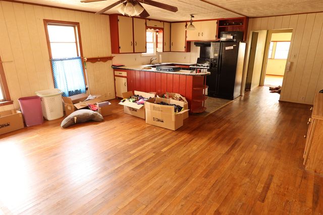 311 S CHESTNUT HALL, Hallsville, TX 75650