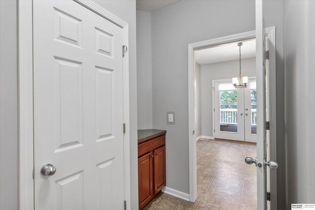 11910 N 161st Avenue, Bennington, NE 68007