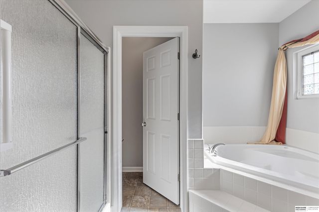 11910 N 161st Avenue, Bennington, NE 68007