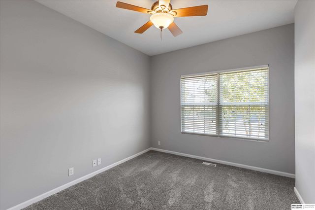 11910 N 161st Avenue, Bennington, NE 68007