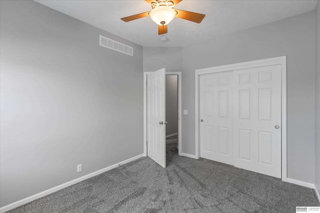 11910 N 161st Avenue, Bennington, NE 68007